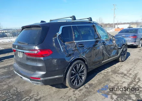 2021 BMW X7 xDrive40I z USA, uszkodzony, nr VIN 5UXCW2C06M9E73634